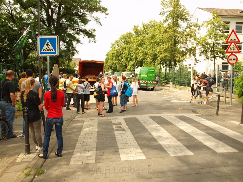 Bombenfund Koeln Vingst Burgstr Schulstr P104.JPG